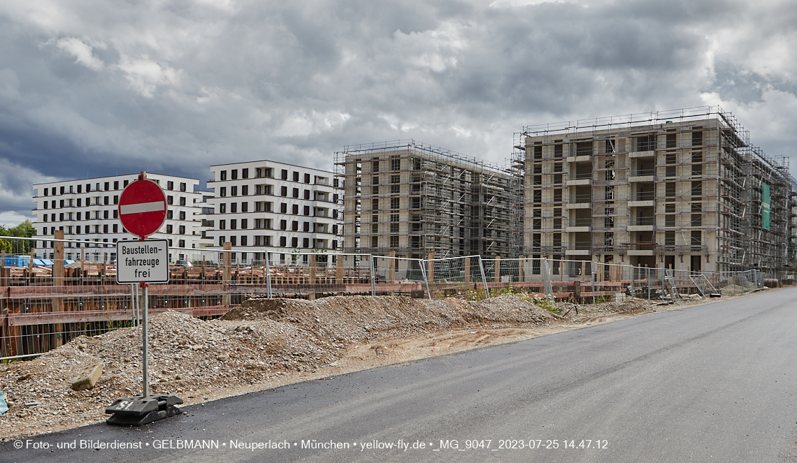25.07.2023 - Rundgang im Alexisquartier in Neuperlach